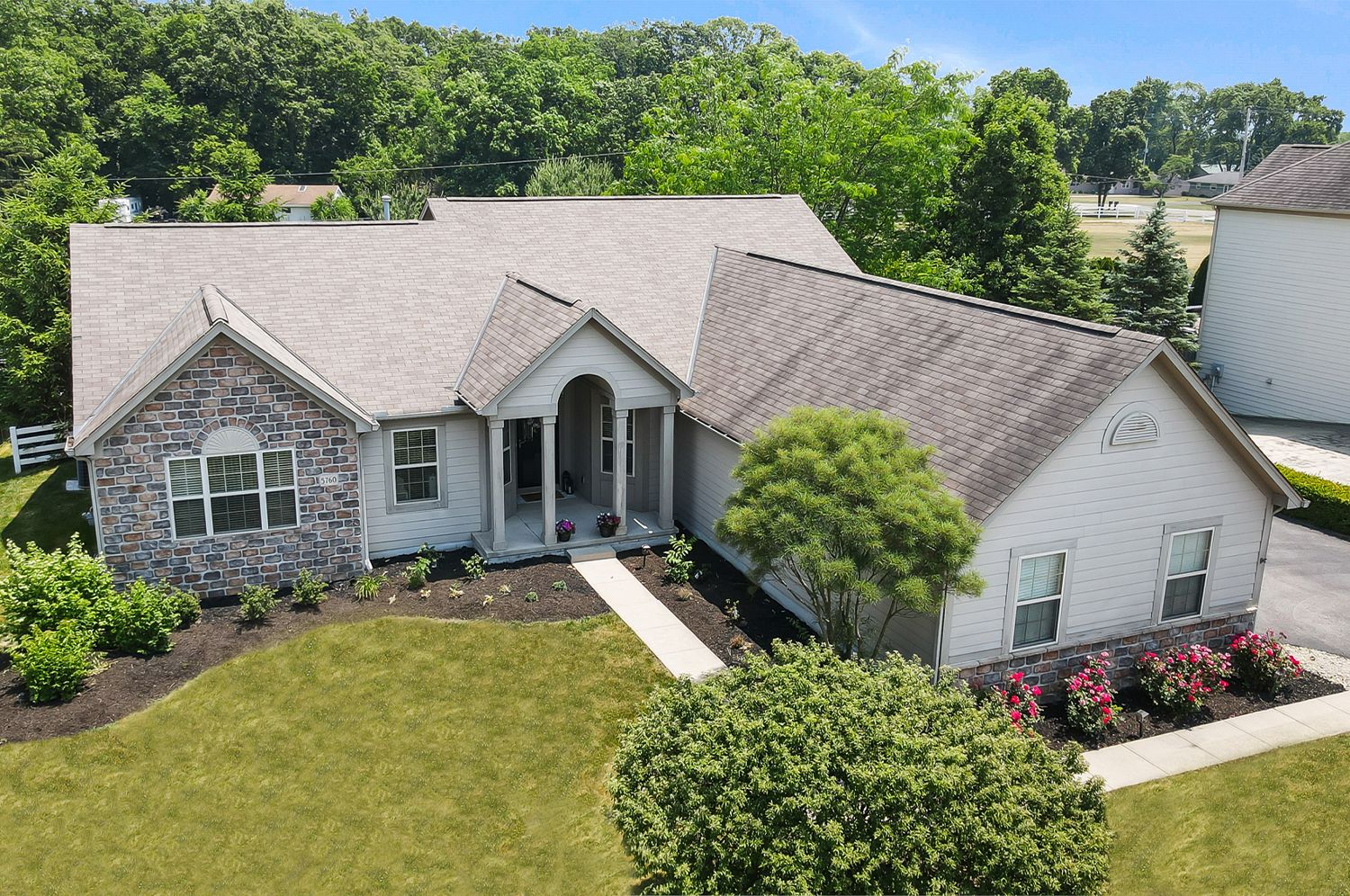 Grove City Ohio homes for sale Meadow Grove Estates